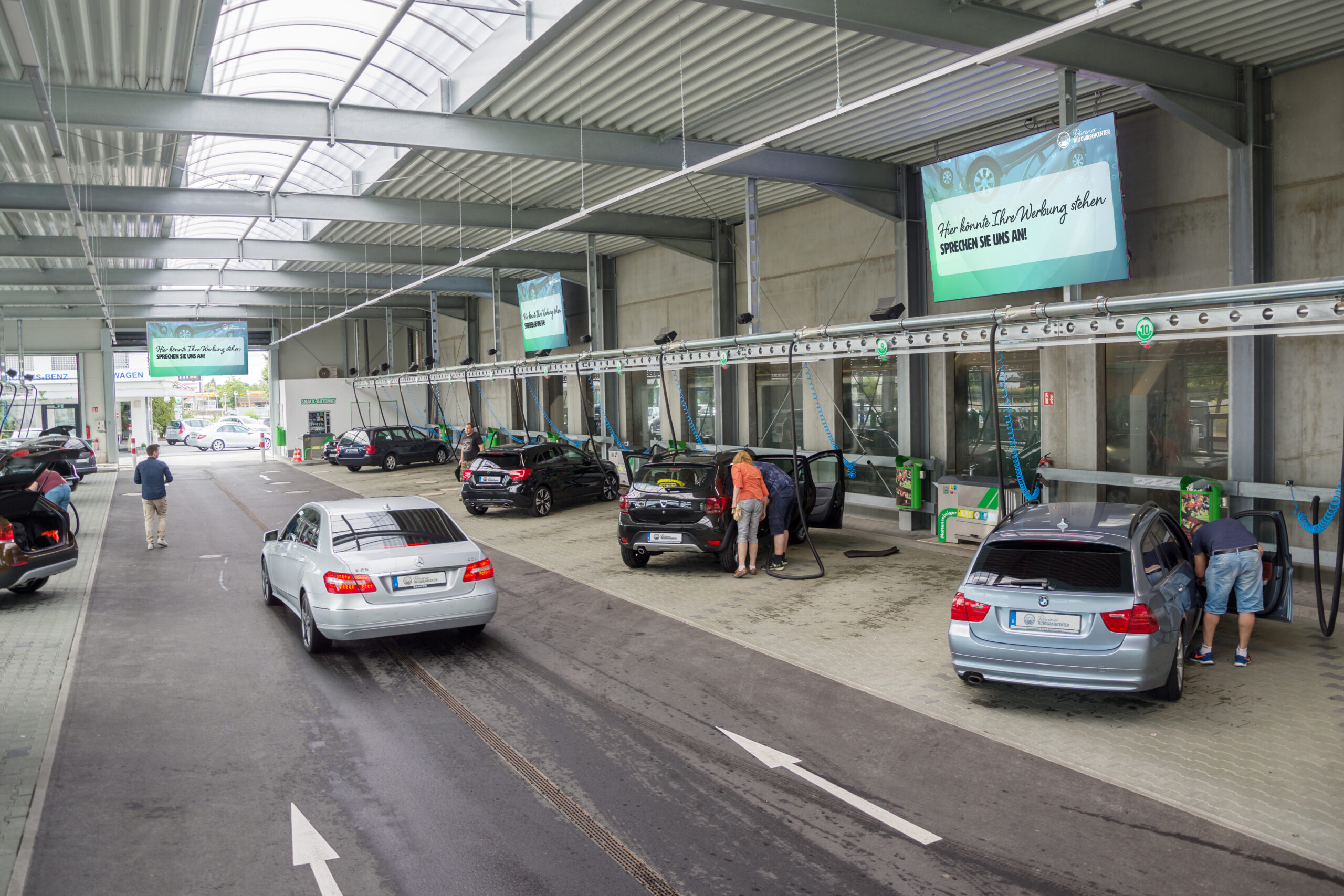 Saugerplätze im Dürener Autowaschcenter